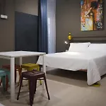 Hostelò - Luxury *