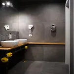 Hostelò - Luxury Ostello