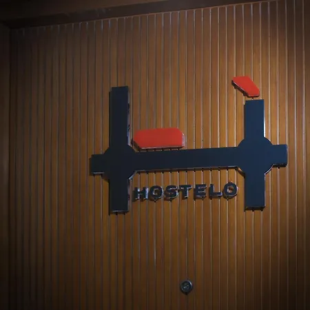 Hostelo - Luxury Hostal