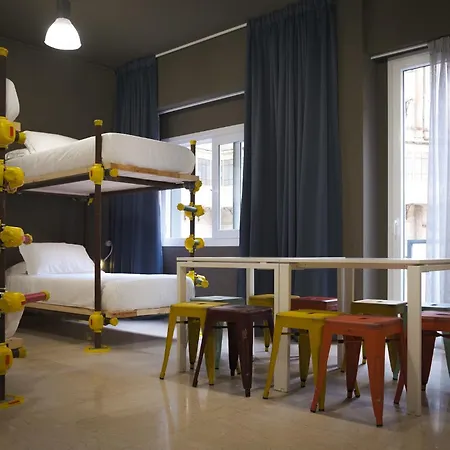 Hostelo - Luxury Hostal Palermo