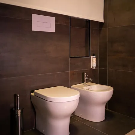 Hostelo - Luxury Hostal
