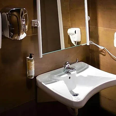 بيت شباب Hostelo - Luxury باليرمو