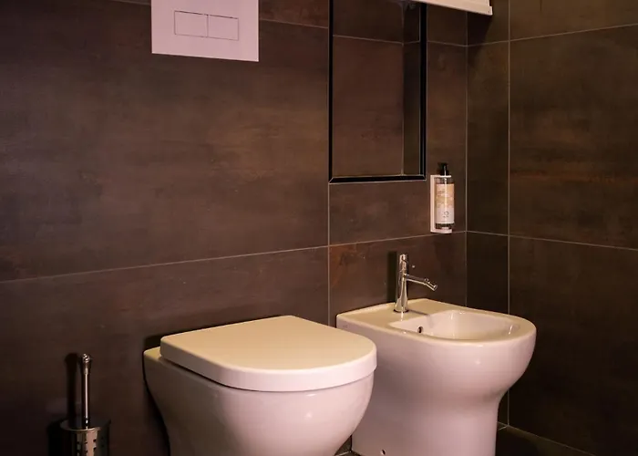 Hostelo - Luxury Hostal